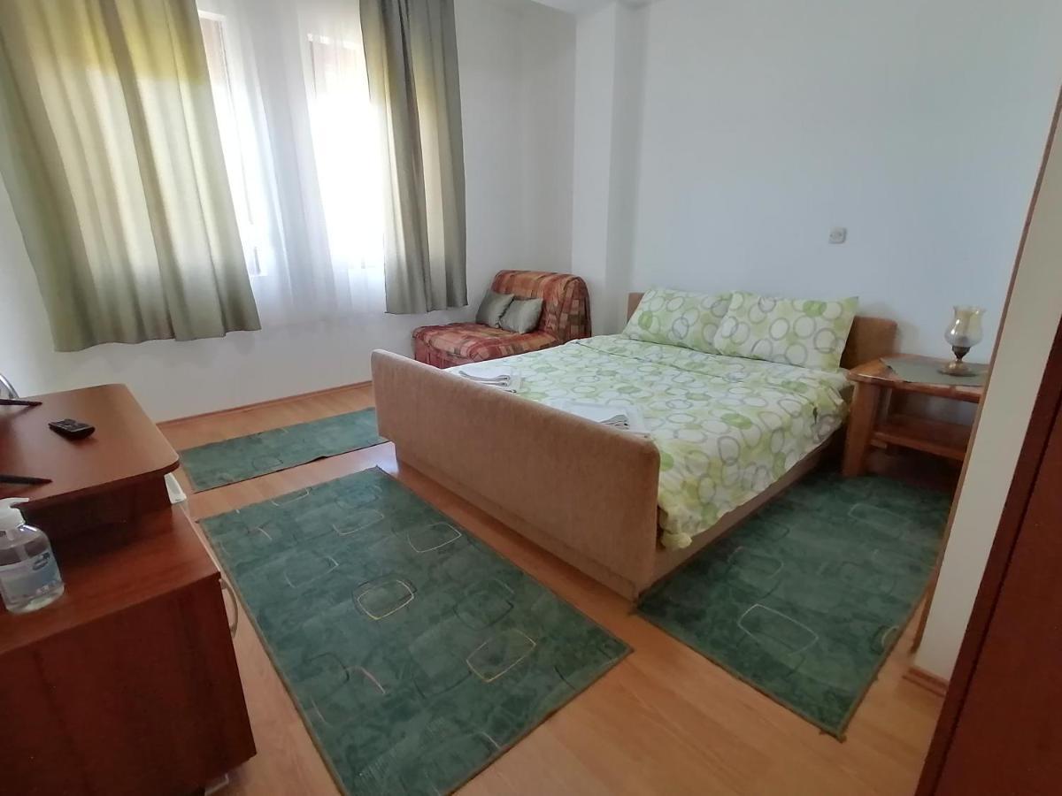 אוהריד Vila Sara מראה חיצוני תמונה
