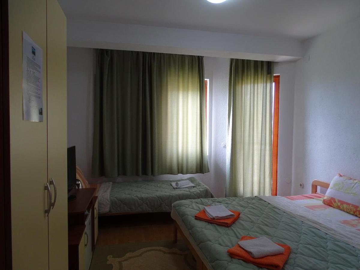 אוהריד Vila Sara מראה חיצוני תמונה